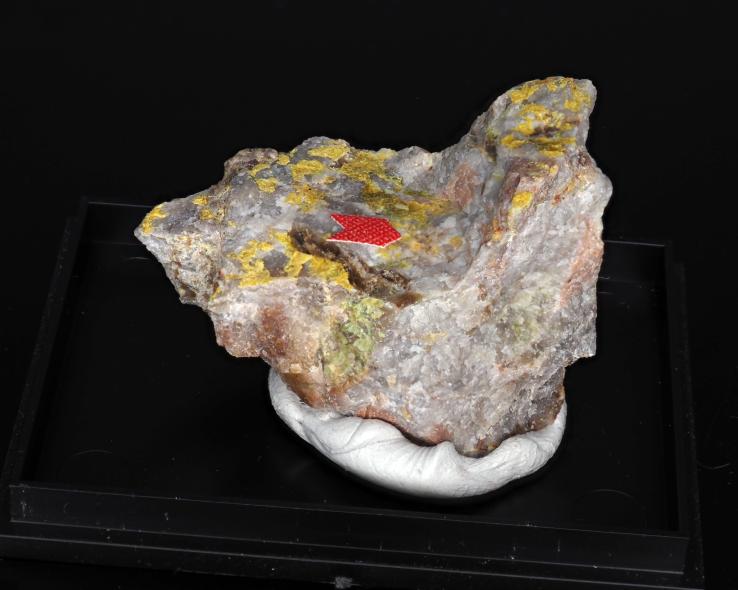 Uranosphaerit