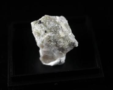 Titanowodginite