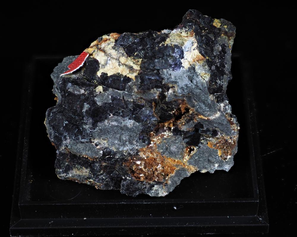 Bukovite in Clausthalite