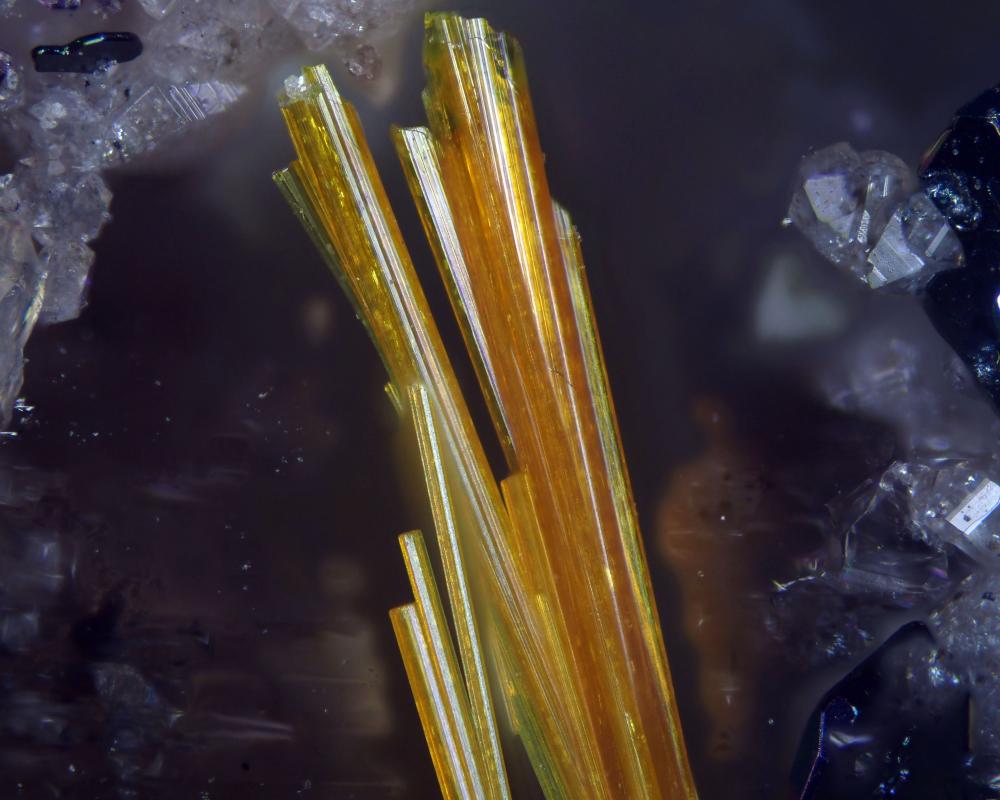 Holfertite