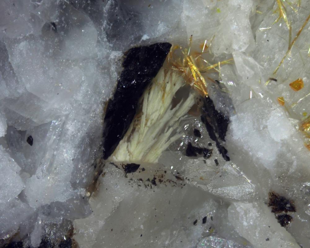 Fogoite-(Y)