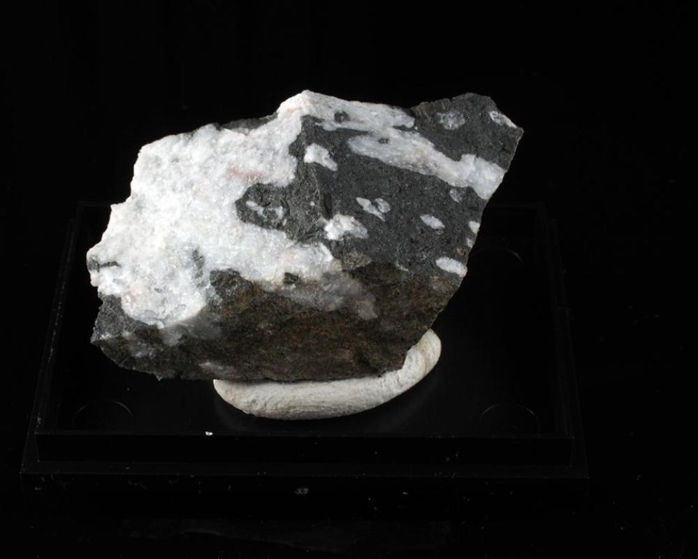 Stronalsite